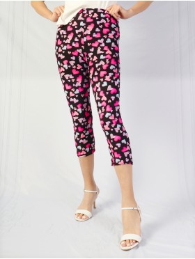 Plus Size Heart Print Capri Leggings